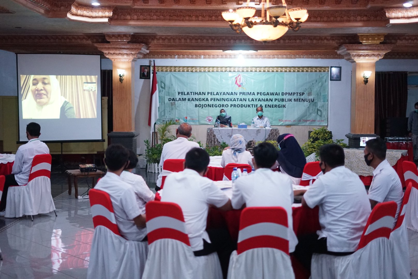 PELATIHAN PELAYANAN PRIMA DI SARANGAN