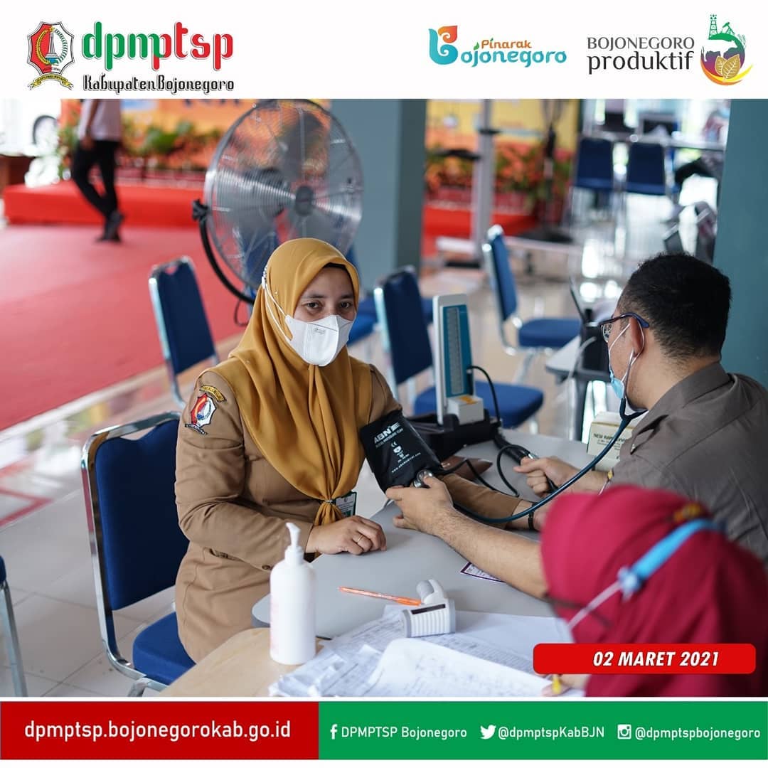 VAKSINASI PERTAMA SELURUH PEGAWAI DPMPTSP BJN