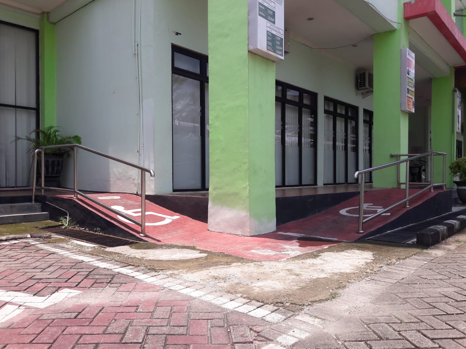 FASILITAS UNTUK DISABILITAS