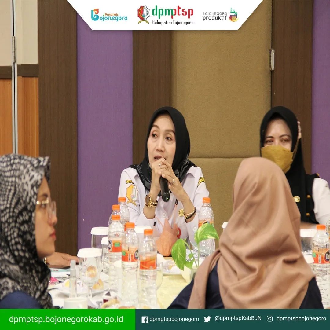 SOSIALISASI DAN PEMBINAAN BAGI PELAKU USAHA